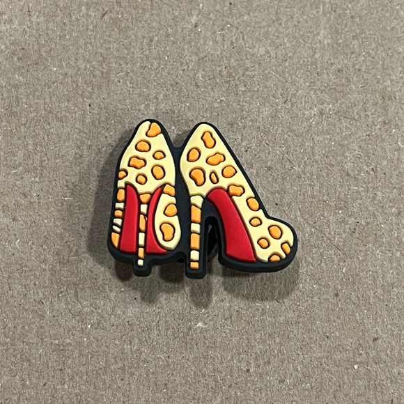 3/$10 π Leopard Print High Heels Charms For Crocs - Picture 1 of 3